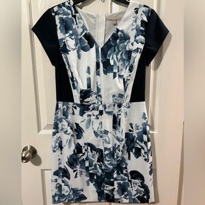 Banana Republic women's v-neck white and blue floral print dress.